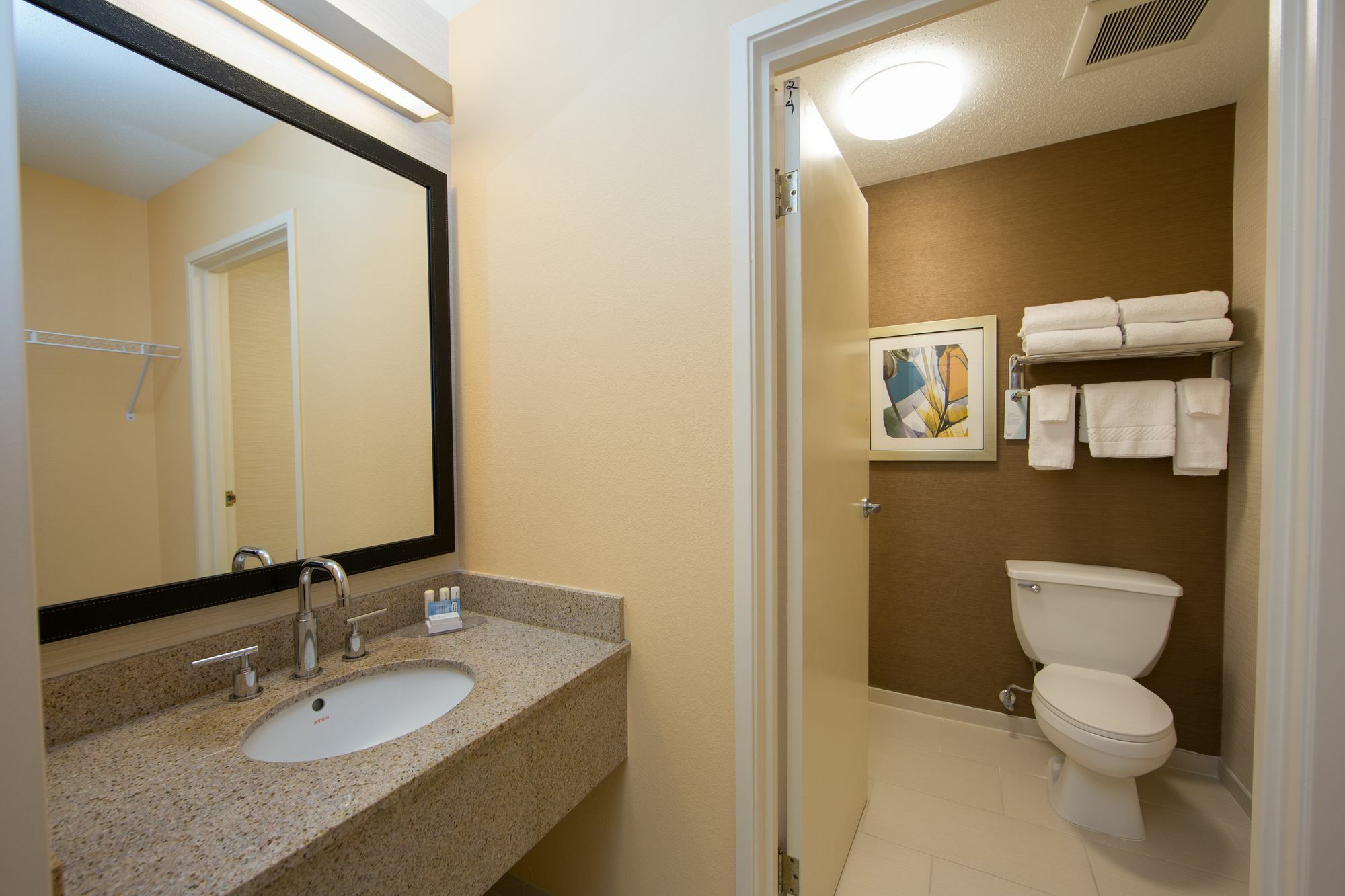 Fairfield Inn & Suites Burlington Extérieur photo